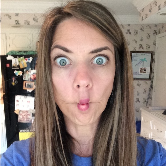 Meet your Posher, Erica - Picture 8 of 8